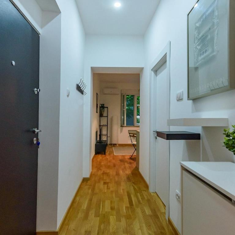 Studio 44 - Two-Bedroom Apartment - 18