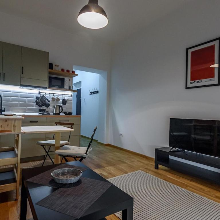 Studio 44 - Two-Bedroom Apartment - 20
