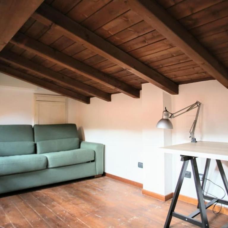 Attico Boho-Chic in centro - Two-Bedroom Apartment - 4