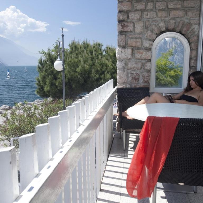 Casa Toblini al Lago on the beach - Appartamento Comfort con Balcone - 1° Piano - 30