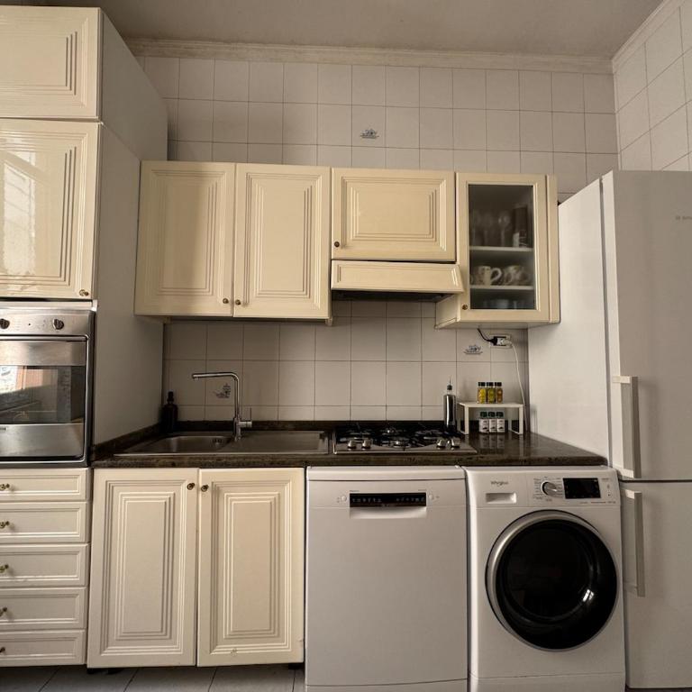 Historic Casa al Bastione - Free Parking - Cagliari Centro - Apartment with Balcony - 12