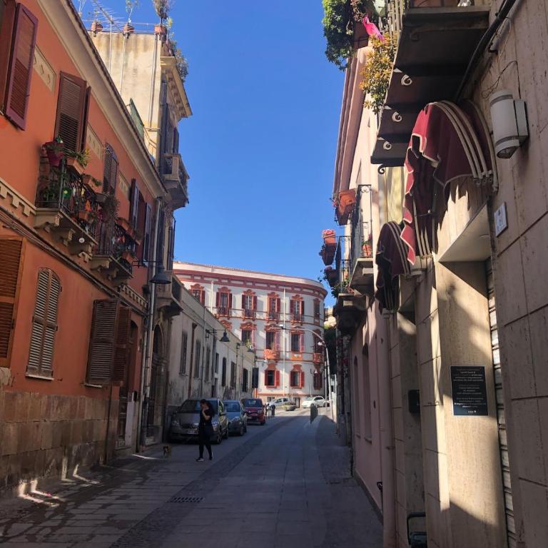 Historic Casa al Bastione - Free Parking - Cagliari Centro - Apartment with Balcony - 13