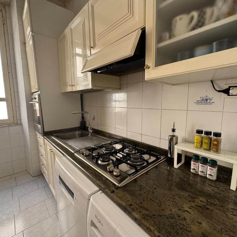 Historic Casa al Bastione - Free Parking - Cagliari Centro - Apartment with Balcony - 17