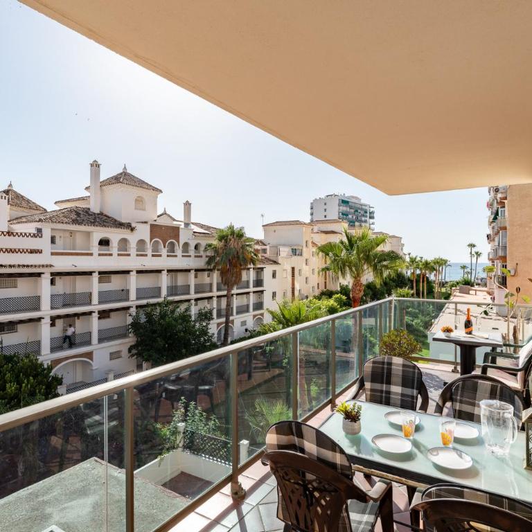 MalagaSuite ArcoSur Beach - One-Bedroom Apartment with Sea View and Terrace - 3