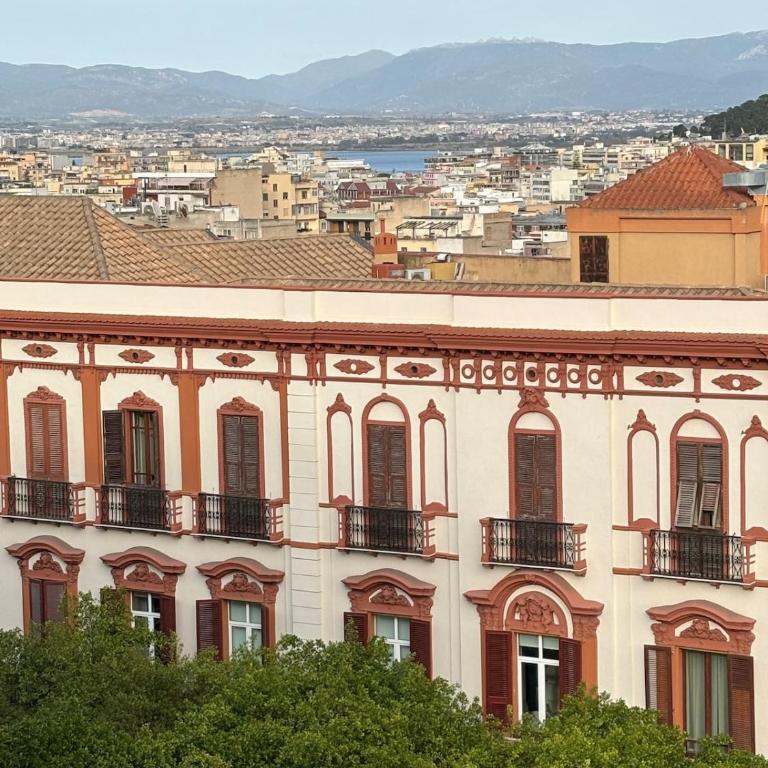 Historic Casa al Bastione - Free Parking - Cagliari Centro - Apartment with Balcony - 50
