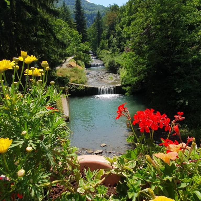 le galeta cosy calme et chaleureux avec vue sur la montagne - Apartamento de 1 dormitorio - 3