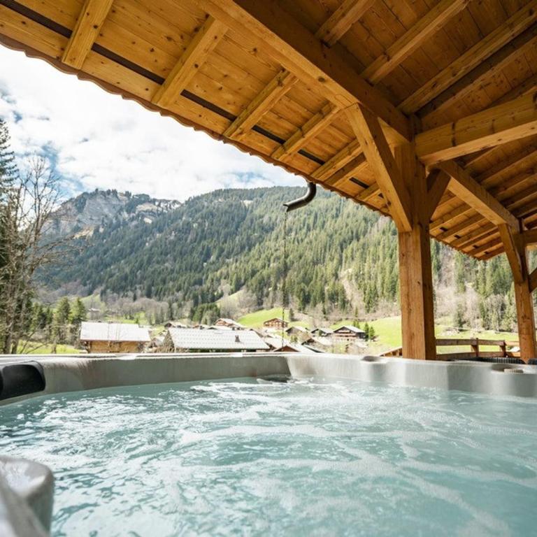 Chalet spacieux à Châtel, 8 chambres, jacuzzi, proche pistes - FR-1-676-26 - Chalet - 17