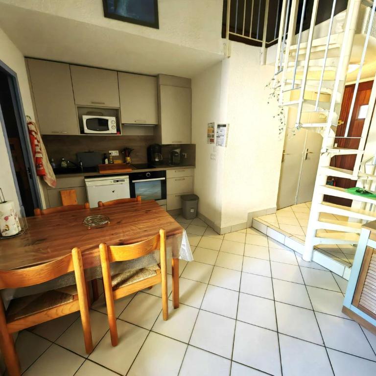 Villa 6 pers, clim, au calme avec piscine et parking - FR-1-607-125 - Villa - 24