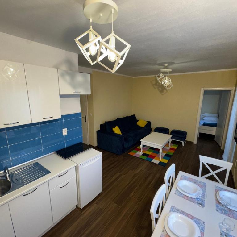 Home Šćekić - Dvokrevetna Soba sa Bračnim Krevetom i Pogledom na Park - 6