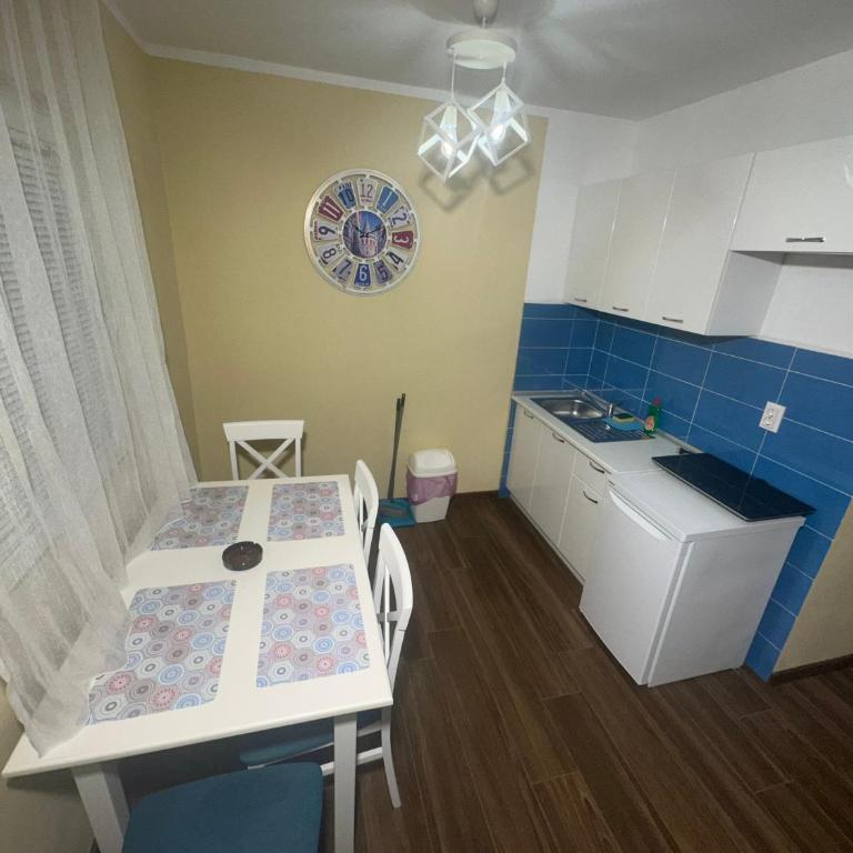 Home Šćekić - Dvokrevetna Soba sa Bračnim Krevetom i Pogledom na Park - 1