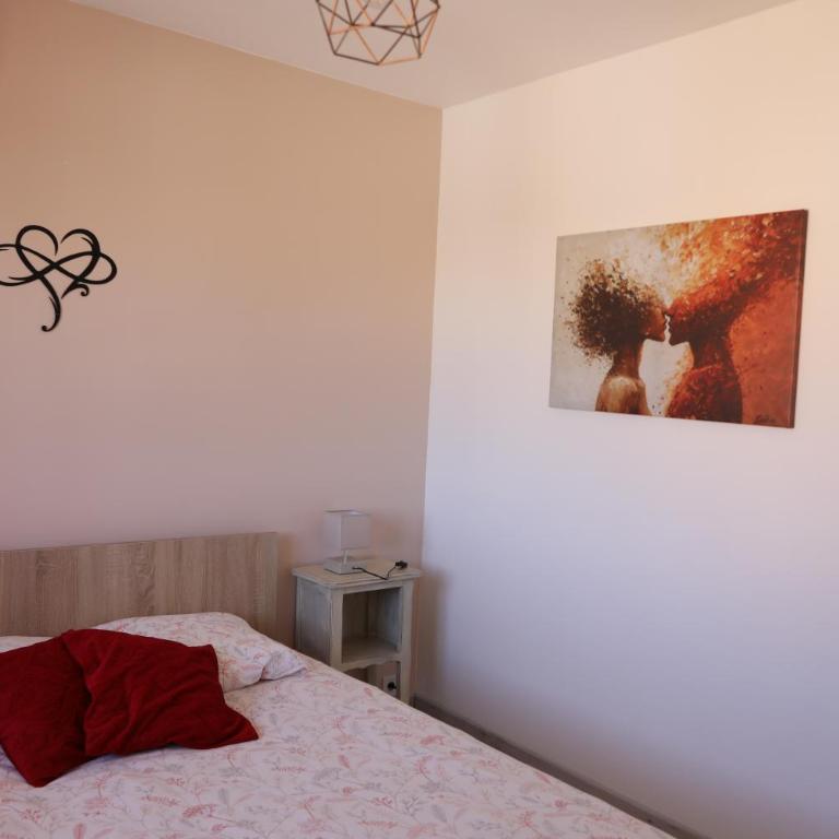 Proche Sanary et plage, grand appartement lumineux dans villa privée, 3 CH avec terrasse et jardin , climatisé SIX FOURS LES PLAGES 300m de la mer - Apartment mit 3 Schlafzimmern und Balkon - 23