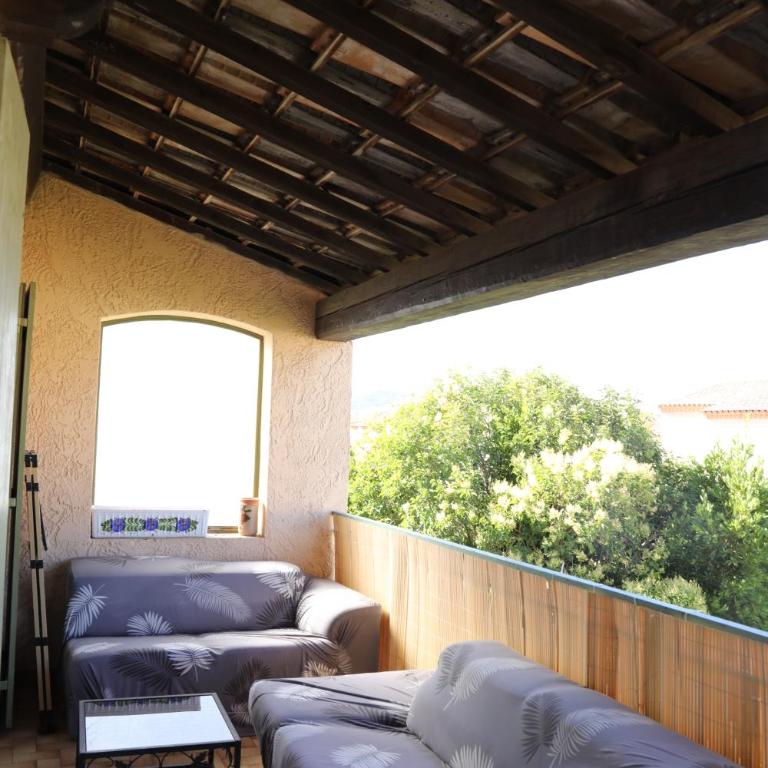 Proche Sanary et plage, grand appartement lumineux dans villa privée, 3 CH avec terrasse et jardin , climatisé SIX FOURS LES PLAGES 300m de la mer - Apartment mit 3 Schlafzimmern und Balkon - 25