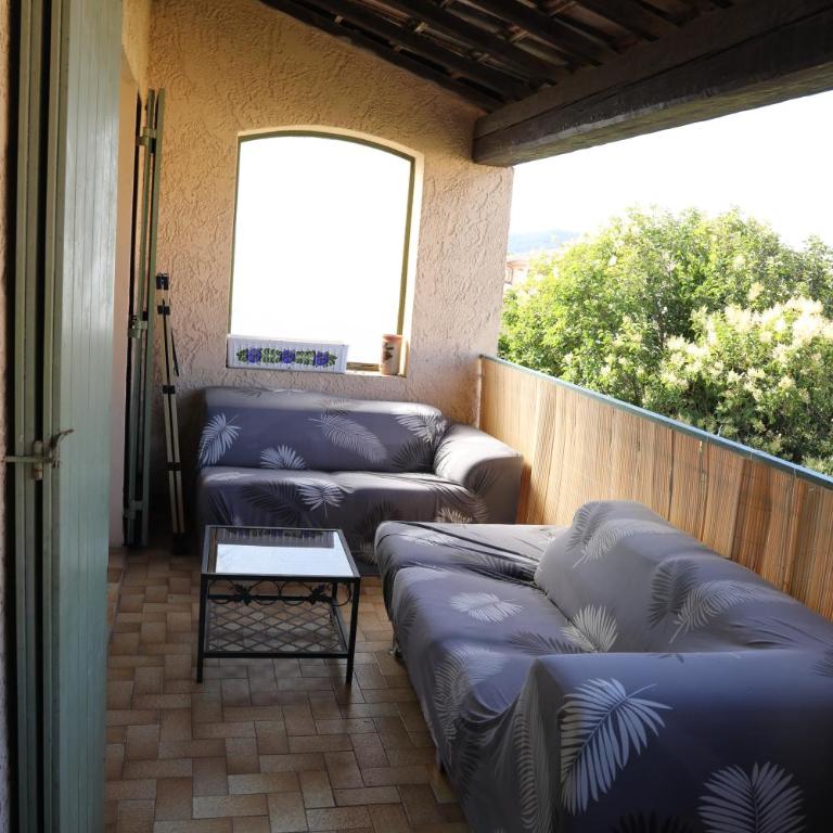 Proche Sanary et plage, grand appartement lumineux dans villa privée, 3 CH avec terrasse et jardin , climatisé SIX FOURS LES PLAGES 300m de la mer - Apartment mit 3 Schlafzimmern und Balkon - 31
