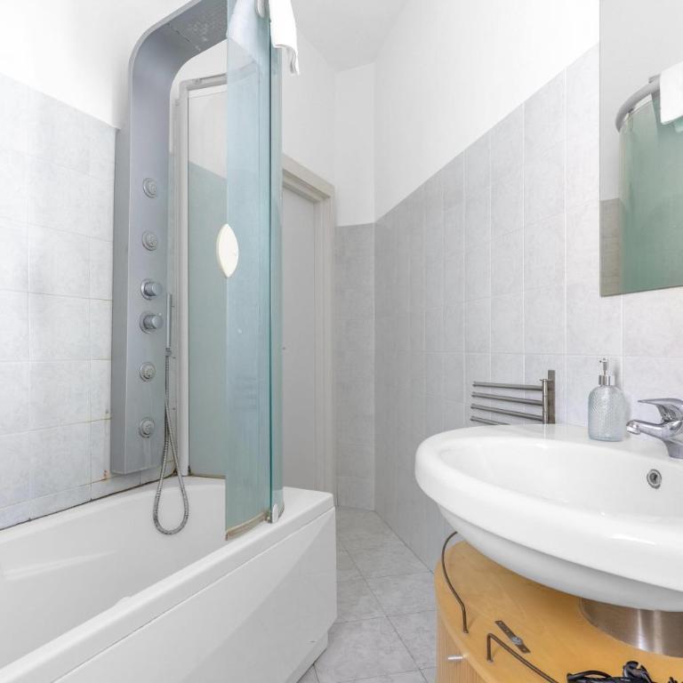Easy LIN Apartment - Appartamento - 18