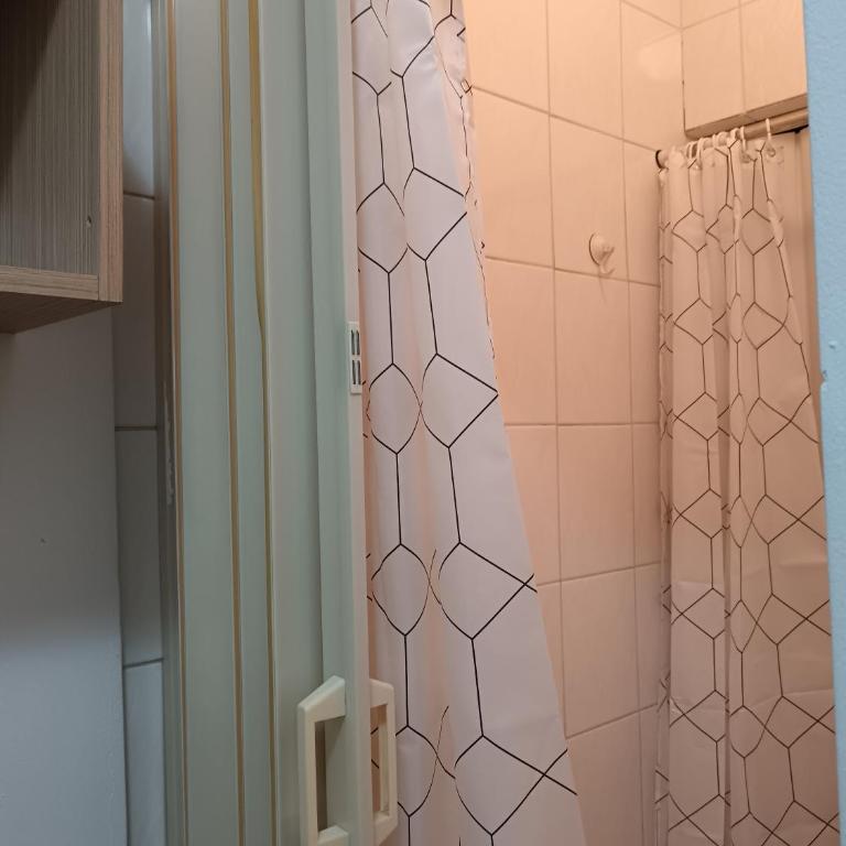 Beograd-Zvezdara - Two-Bedroom Apartment - 7
