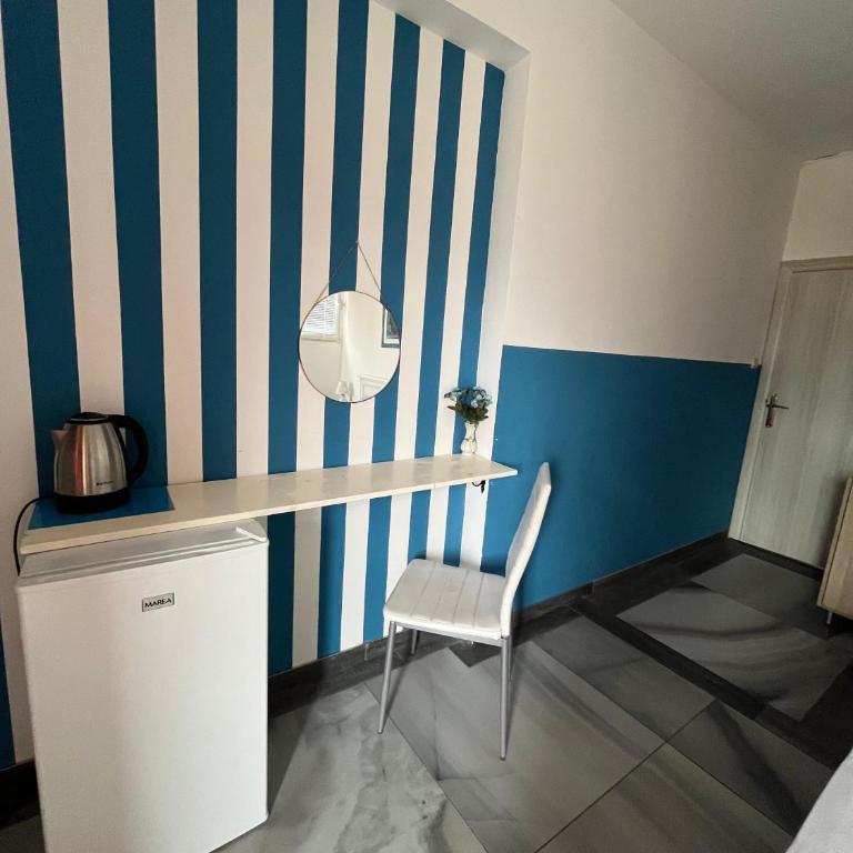 Apartments Lav Costas - Studio Apartment with Sea View - 4