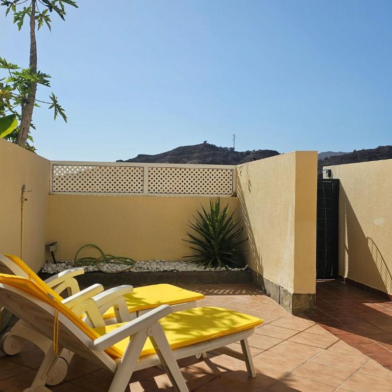 Cozy home with terrace and access to swimming pool - Apartment - 29