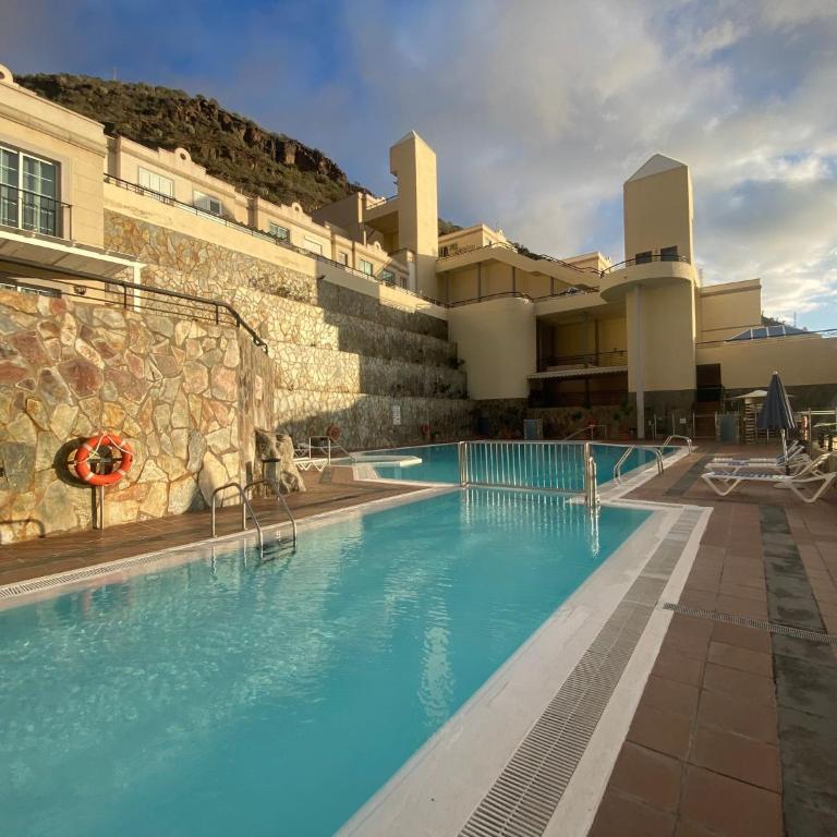 Cozy home with terrace and access to swimming pool - Apartment - 35