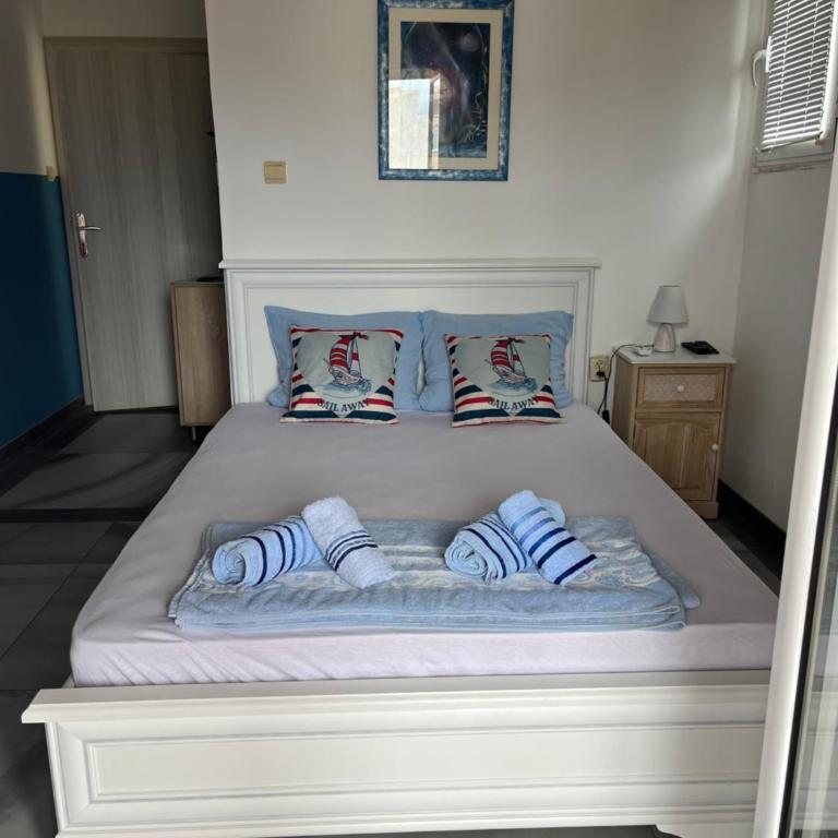 Apartments Lav Costas - Studio Apartment with Sea View - 5