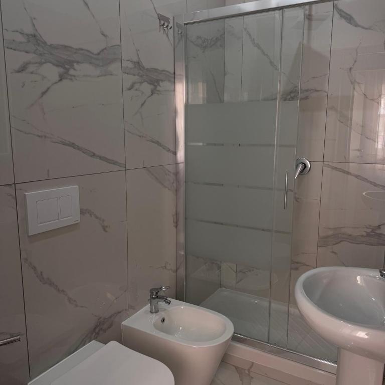 Lady Mary's Luxury Suites - Camera Matrimoniale con Vasca Idromassaggio - 4