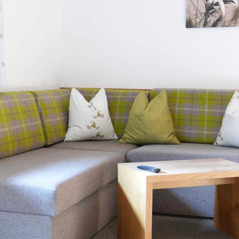 Haus Tirol - Doppelzimmer mit Balkon - 3