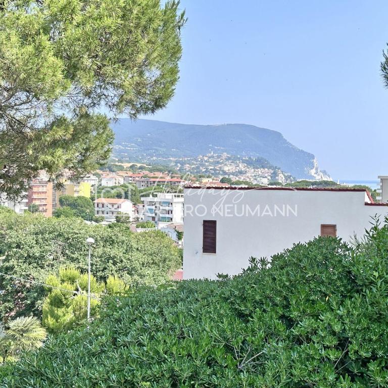 142 - VILLA BLU a Marcelli - villa quadrilocale a Marcelli con ampio giardino , aria condizionata e wifi - SPIAGGIA inclusa nel prezzo - Villa con 3 Camere da Letto - 22