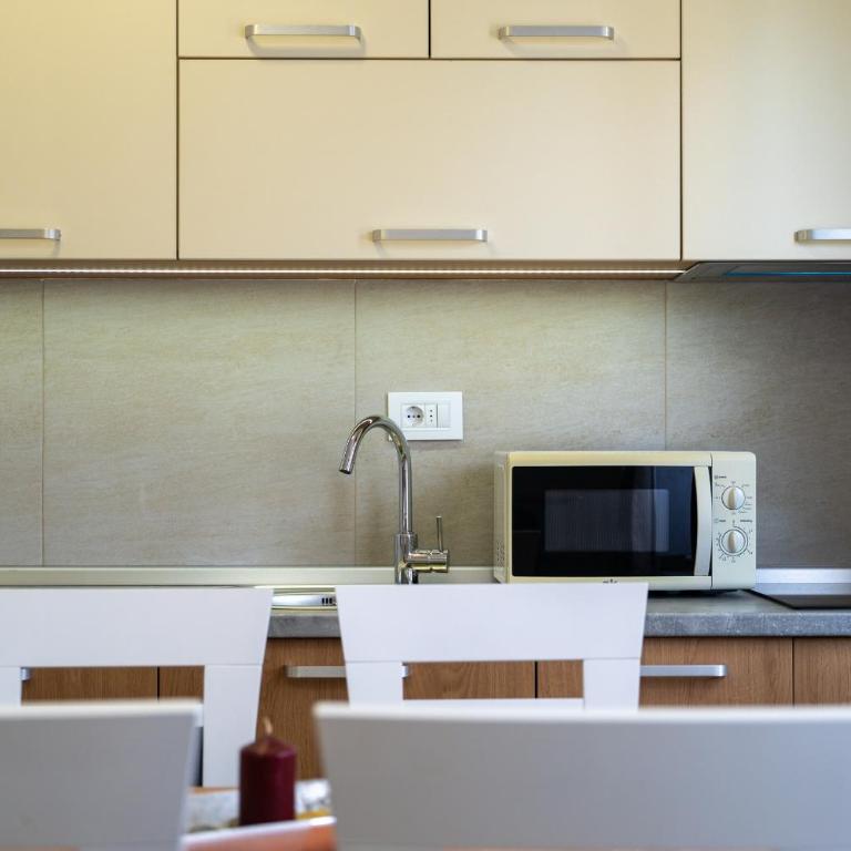 Rujan Apartments - Cozy One-Bedroom Apartment - 17