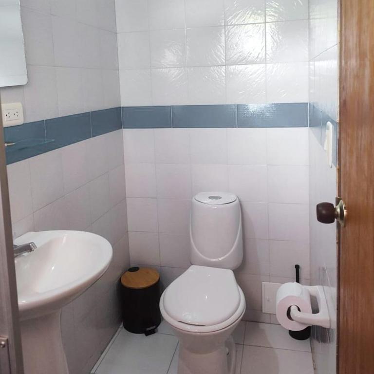 Hostal Normandie - Habitación Doble con baño privado - 5