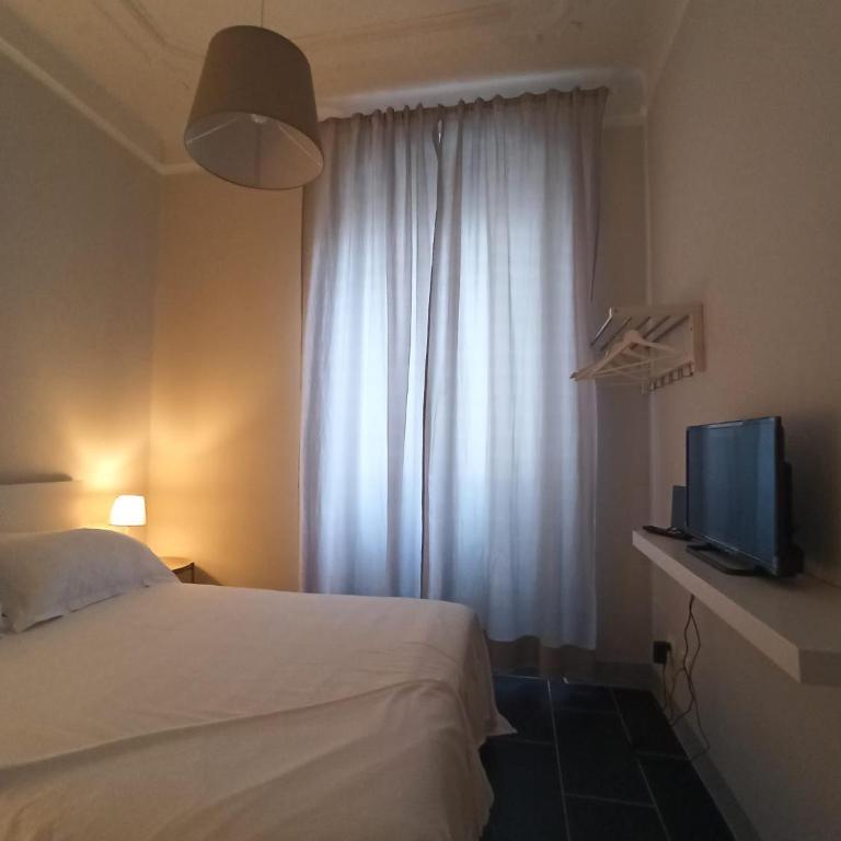 Charme House La Spezia - Two-Bedroom Apartment - 10