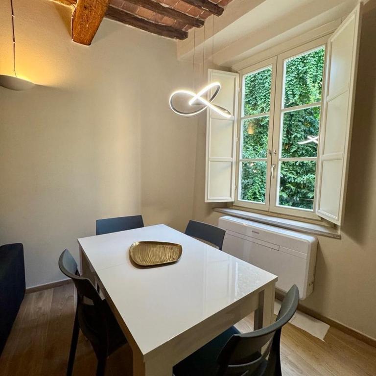 Yema Amphitheater Suite-Lucca - Appartamento con 1 Camera da Letto - 10