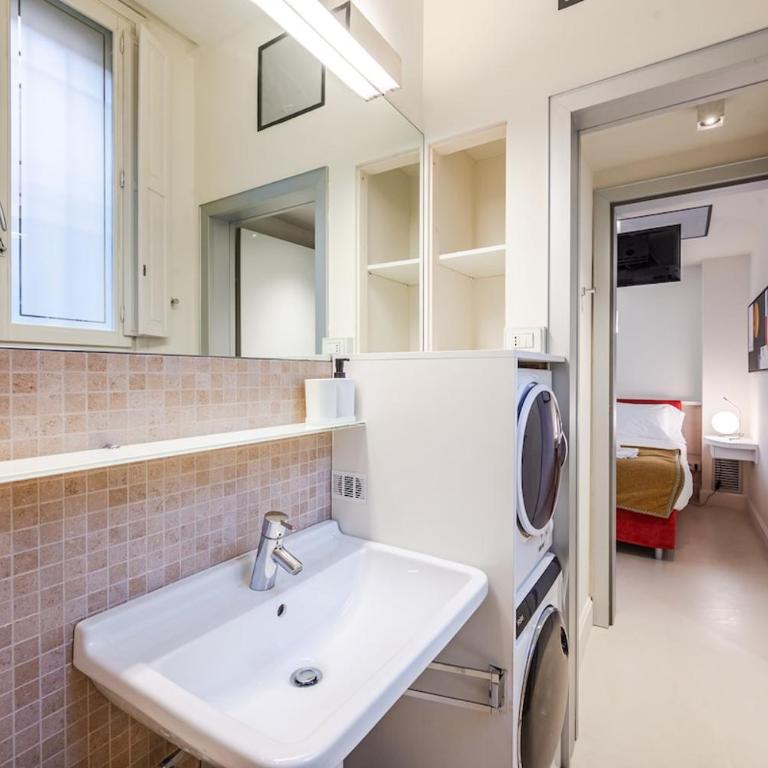Mini-loft just steps from the Duomo of Modena - Appartamento con 1 Camera da Letto - 8