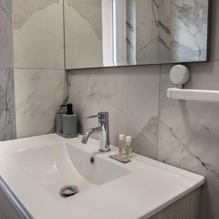 Lambrate Suite - 200 meters from the Station - Appartamento con 1 Camera da Letto - 11