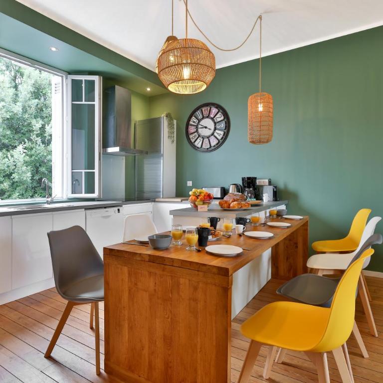 Le Chic & Spacieux - idéal en famille - entre amis - Premium Apartment mit 3 Schlafzimmern - 5