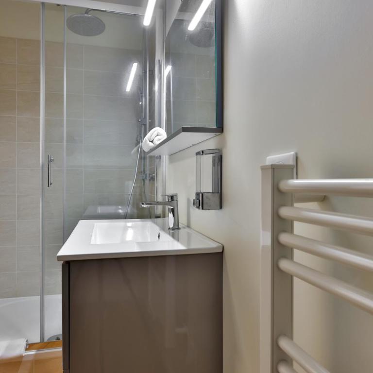 Le Chic & Spacieux - idéal en famille - entre amis - Premium Apartment mit 3 Schlafzimmern - 24