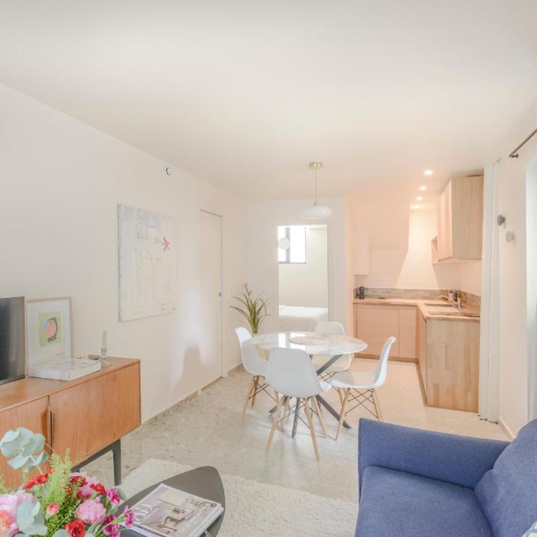 Maison Alcôme - Elegant Artist's Residence with Private Garden - Appartement 1 Chambre avec Jardin - 7