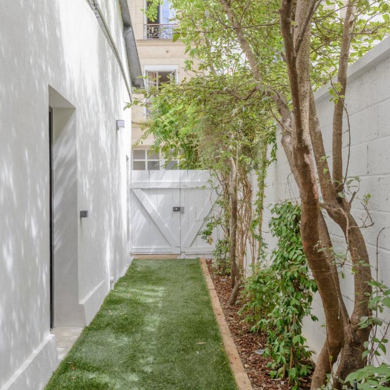 Maison Alcôme - Elegant Artist's Residence with Private Garden - Appartement 1 Chambre avec Jardin - 2