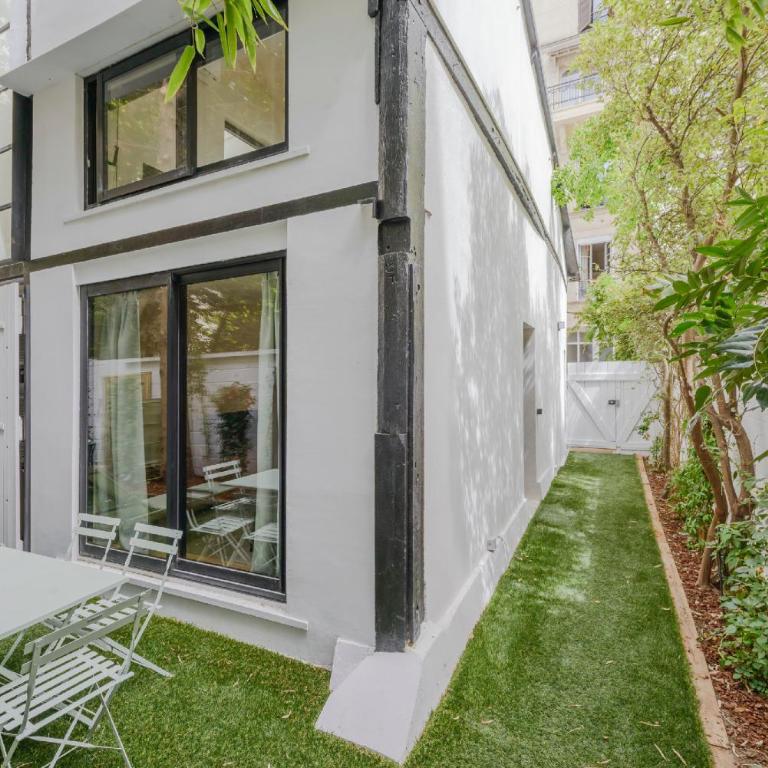 Maison Alcôme - Elegant Artist's Residence with Private Garden - Appartement 1 Chambre avec Jardin - 1
