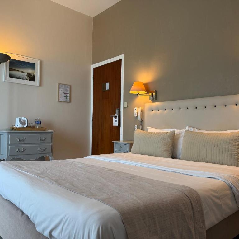 Hotel des Pins - Chambre Double Supérieure - 8