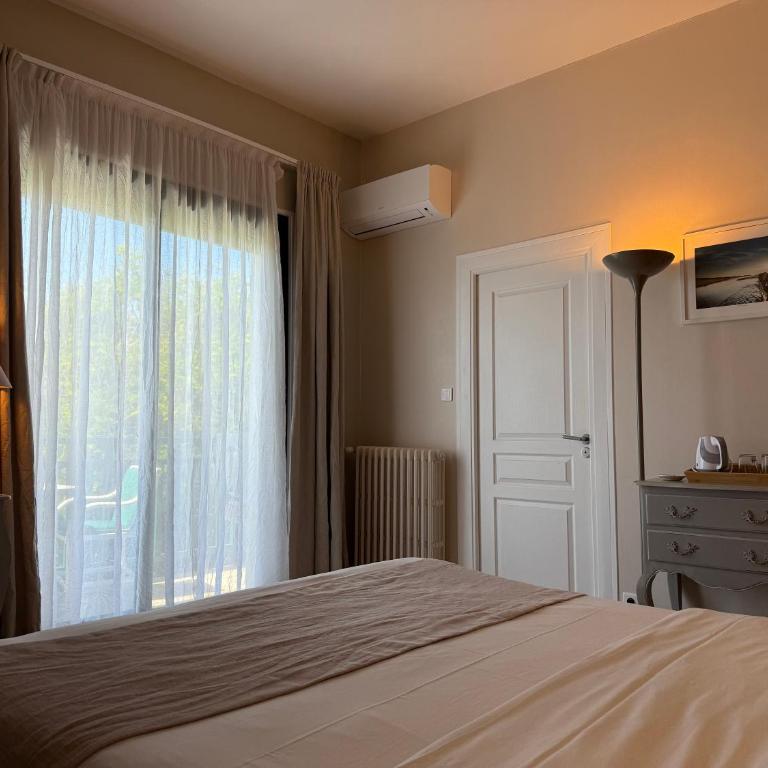 Hotel des Pins - Chambre Double Supérieure - 3
