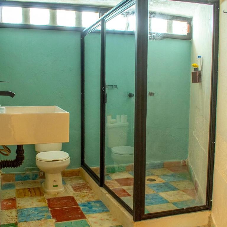 Acogedora - 2km de Centro - Hasta 24 personas - Seven-Bedroom House - 10