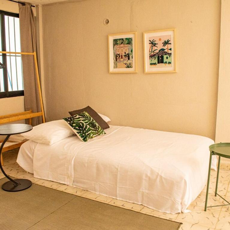 Acogedora - 2km de Centro - Hasta 24 personas - Seven-Bedroom House - 14