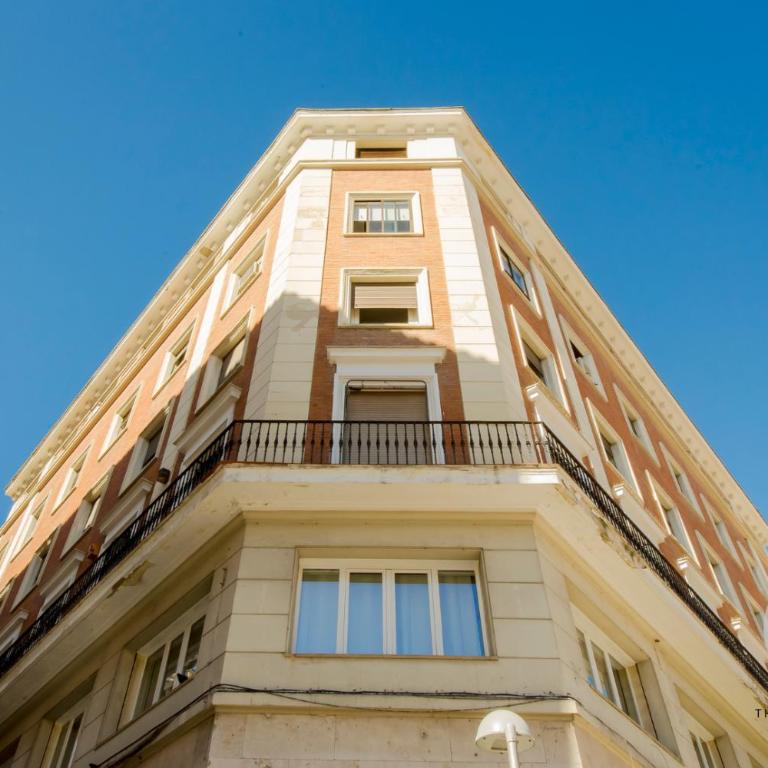 Un Madrid moderno para 7, tu refugio en Abada 2 E2 - Apartment - 30