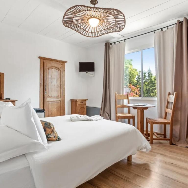 Villa Paradis - Chambre Double - Vue sur Jardin - 1