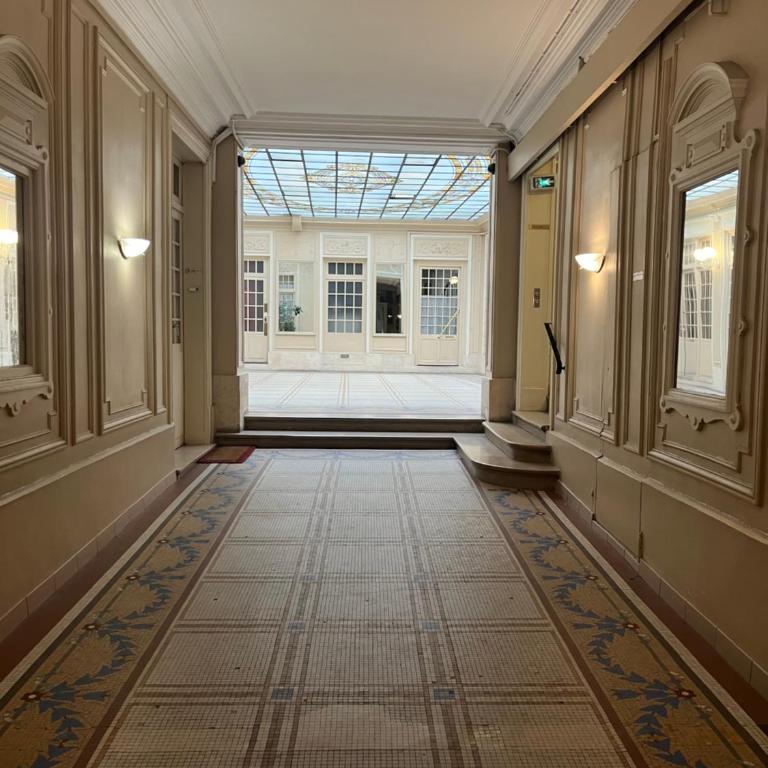 Place à 2 minutes du Musée Louvre Vivez Paris à Pied - Petite Chambre Double - 15
