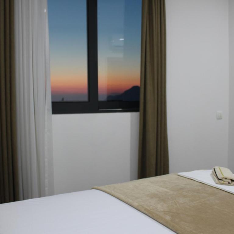 AMD - stan 314 - One-Bedroom Apartment - 3