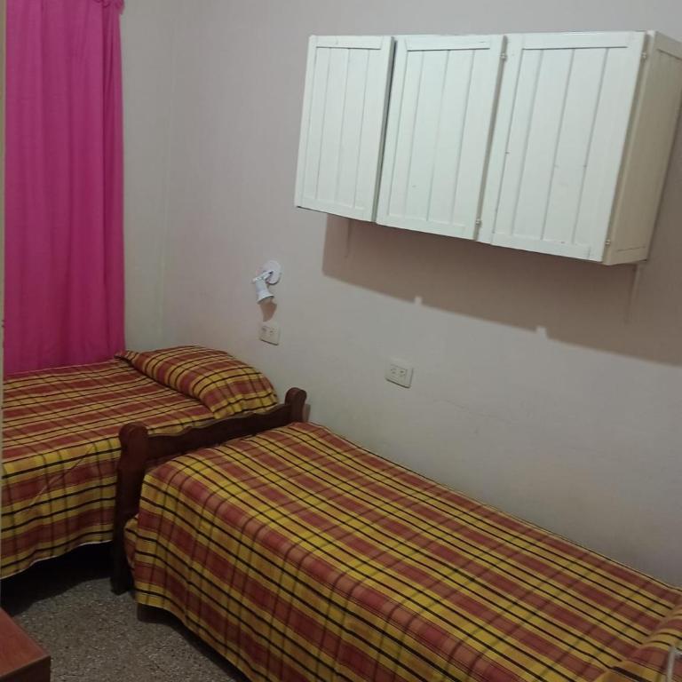 Casa ideal Pileta, Quincho y Patio Enorme - Vacation Home - 4
