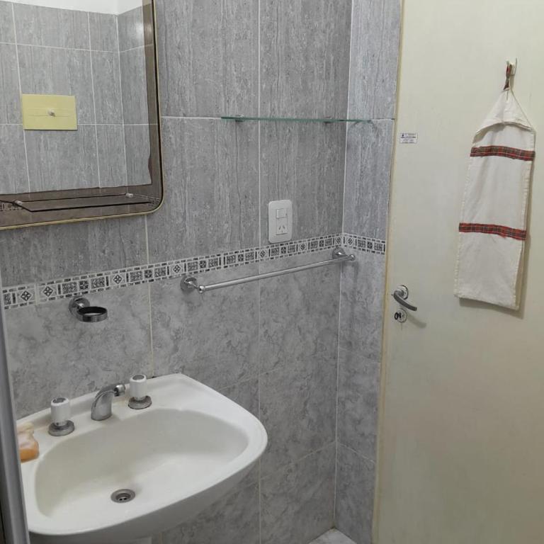 Casa ideal Pileta, Quincho y Patio Enorme - Vacation Home - 9