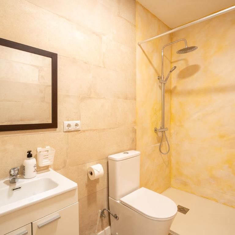 Loft Centrico 2 pax Poyector TV - One-Bedroom Apartment - 6