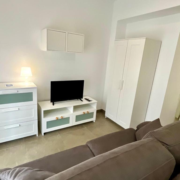 Apartamentos Pintor Losada - Estudio - 13