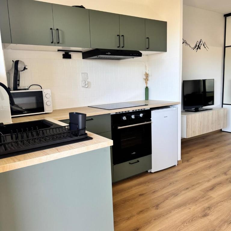 Joli studio lumineux dans environnement calme - Appartement 1 Chambre - 5